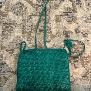 Chic Green Woven Crossbody Bag